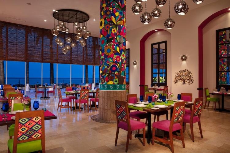Restaurante Hotel Krystal Grand® Nuevo Vallarta Restaurante Hotel Krystal Grand® Nuevo Vallarta