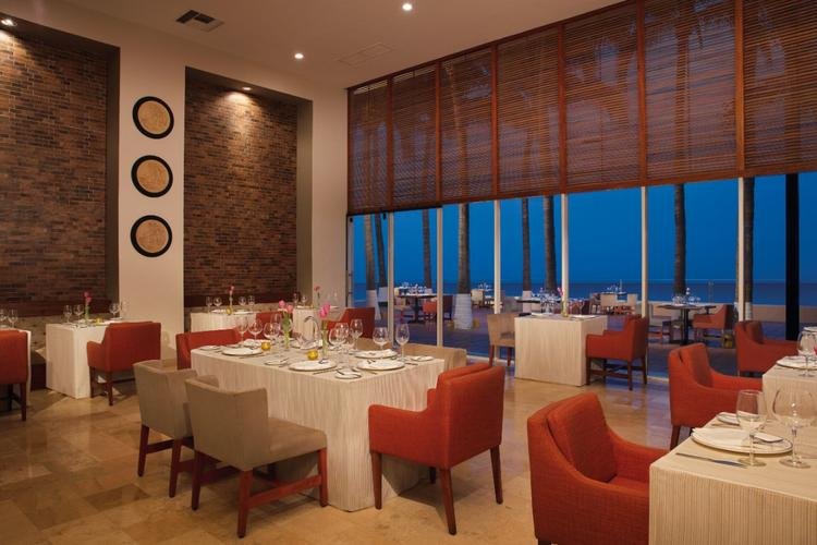 Restaurante Hotel Krystal Grand® Nuevo Vallarta Restaurante Hotel Krystal Grand® Nuevo Vallarta