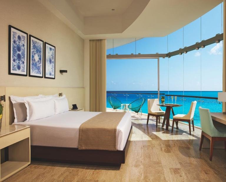 Altitude corner suite partial ocean view Hôtel Krystal Grand® Cancún All Inclusive Altitude corner suite partial ocean view Hôtel Krystal Grand® Cancún All Inclusive