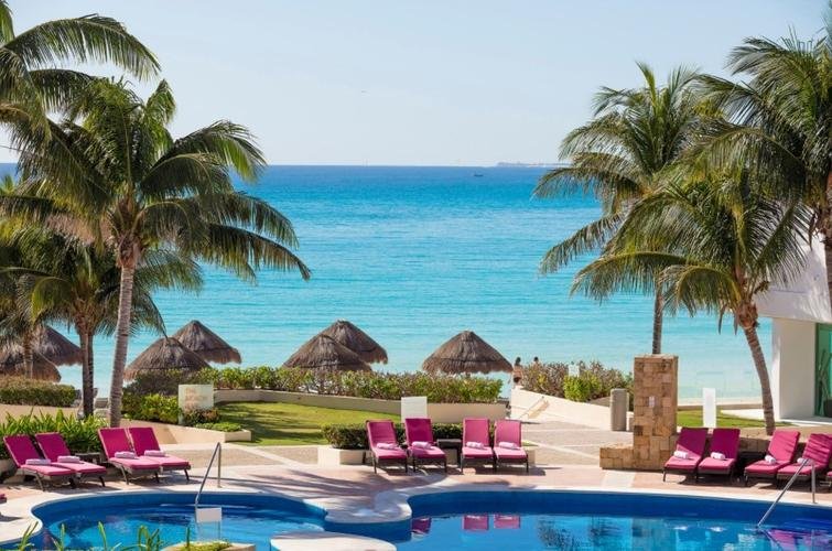 Playa Hotel Krystal Grand® Cancún All Inclusive Playa Hotel Krystal Grand® Cancún All Inclusive