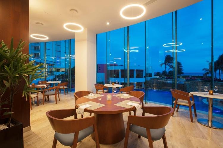Interiores Hotel Krystal Grand® Cancún All Inclusive Interiores Hotel Krystal Grand® Cancún All Inclusive