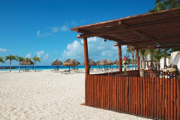 Playa Hotel Krystal Grand® Cancún All Inclusive Playa Hotel Krystal Grand® Cancún All Inclusive