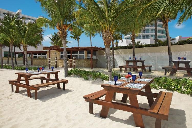 Playa Hotel Krystal Grand® Cancún All Inclusive Playa Hotel Krystal Grand® Cancún All Inclusive