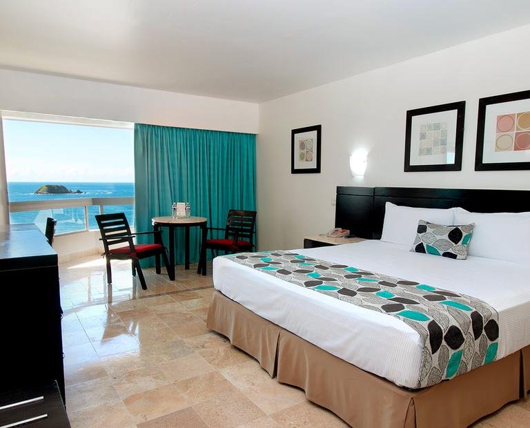 Superior king vista al mar Hotel Krystal® Ixtapa
