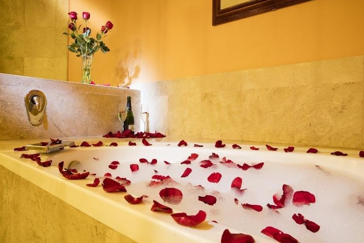 Baño habitación jr. suite Hotel Krystal® Satélite María Bárbara Ciudad de México Baño habitación jr. suite Hotel Krystal® Satélite María Bárbara Ciudad de México