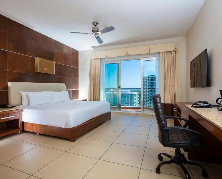 Estándar cama king size Hotel Krystal Urban Cancún & Beach Club Estándar cama king size Hotel Krystal Urban Cancún & Beach Club